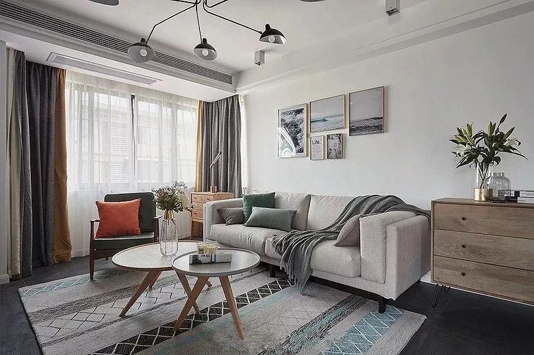 佛山市頤安&middot;天璟名庭北歐風(fēng)格三居室裝修案例