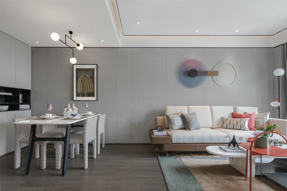 清遠(yuǎn)市萬科華府歐式風(fēng)格三居室裝修案例