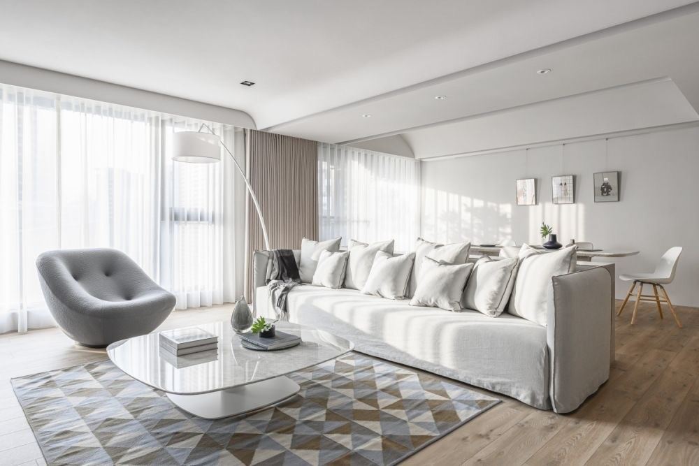 江門市名門壹號現(xiàn)代簡約風(fēng)格三居室裝修案例